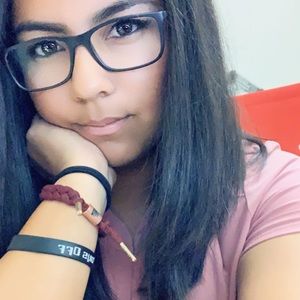 Meet your Posher, Krystal